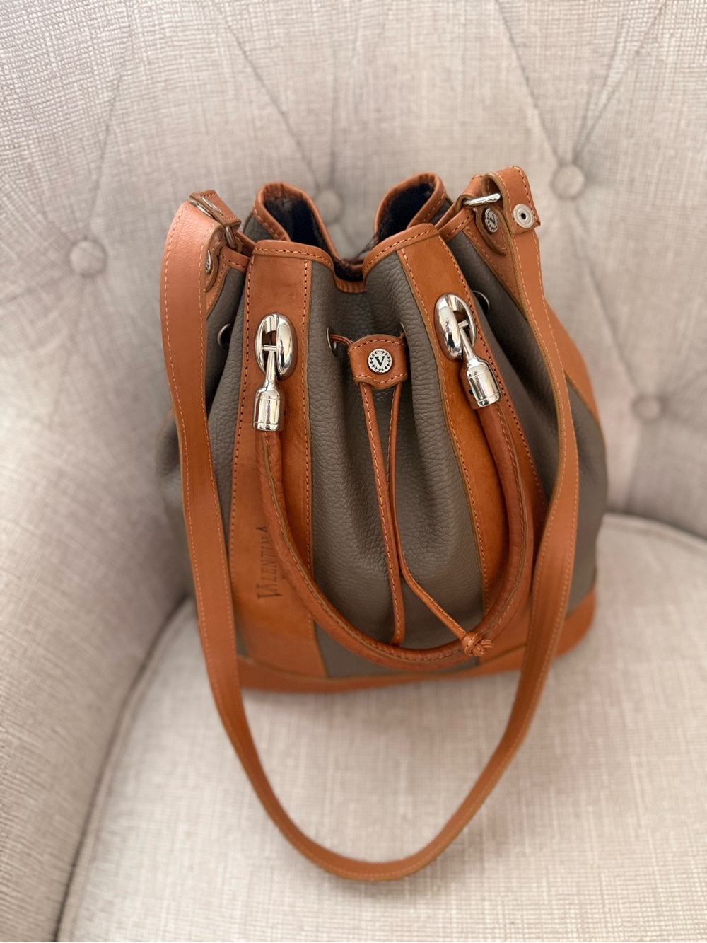Valentina Italian Leather Two-Tone Brown & Tan Drawstring Bucket Shoulder Bag - Picture 3 of 15